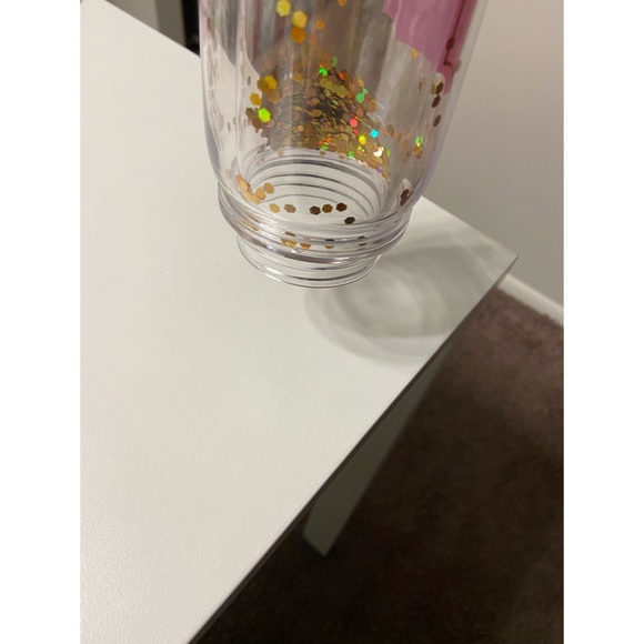 New Francesca’s Collections Confetti Purple and Gold Drinking Bottle - Picture 4 of 7